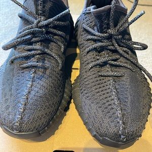 adidas yeezy 350 V2 black size 7